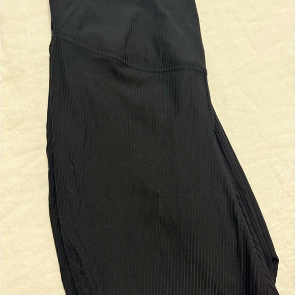 Lululemon Base Pace RIBBED High-Rise Tight 23” - Picture 7 of 8